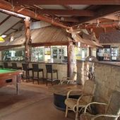 Lazy Lizard Tavern & Caravan Park