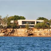 Fannie Bay Cliffs