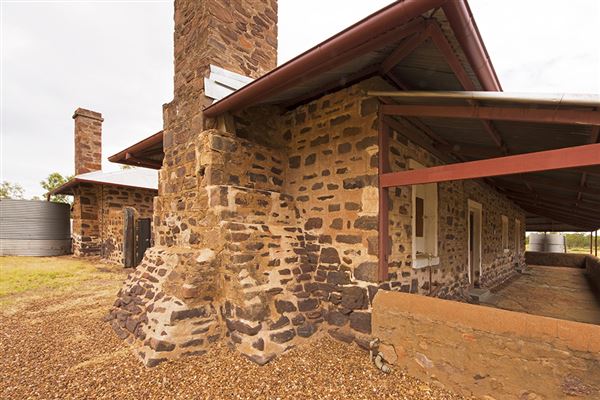 Barrow Creek Telegraph Station