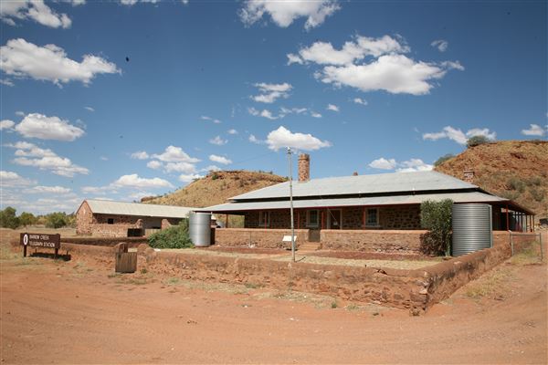Barrow Creek Telegraph Station
